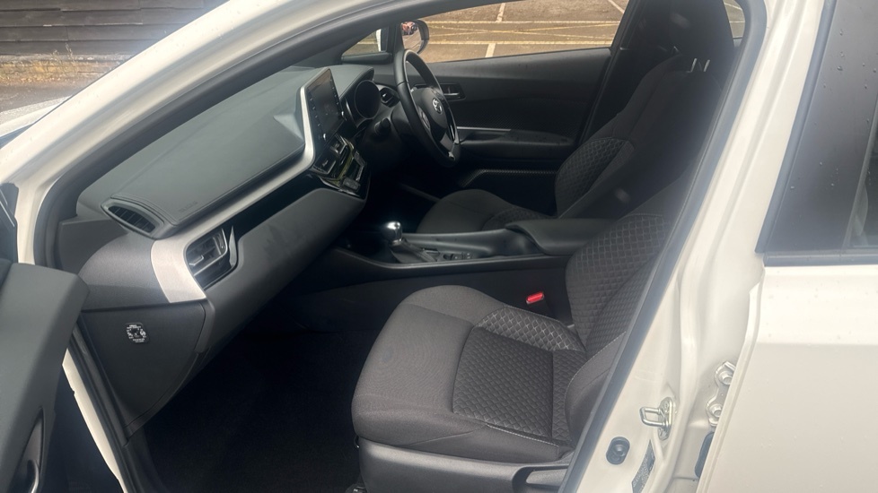 Toyota C-Hr 1.8 Vvt-h Gpf Icon Suv Hybrid Cvt Euro EK22ZYJ White #5