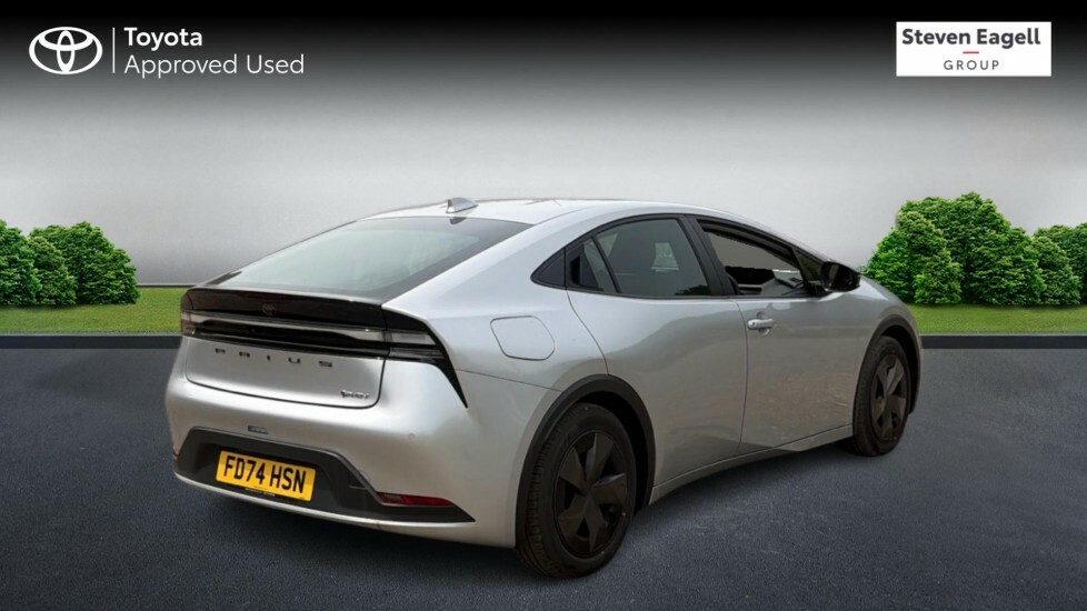 Toyota Prius 2.0 13.6Kwh Design Cvt Euro 6 Ss FD74HSN Silver #2