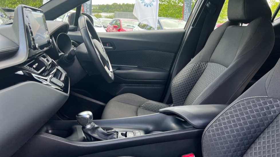 Toyota C-Hr 1.8 Vvt-h Icon Cvt Euro 6 Ss RE72TBX Purple #5