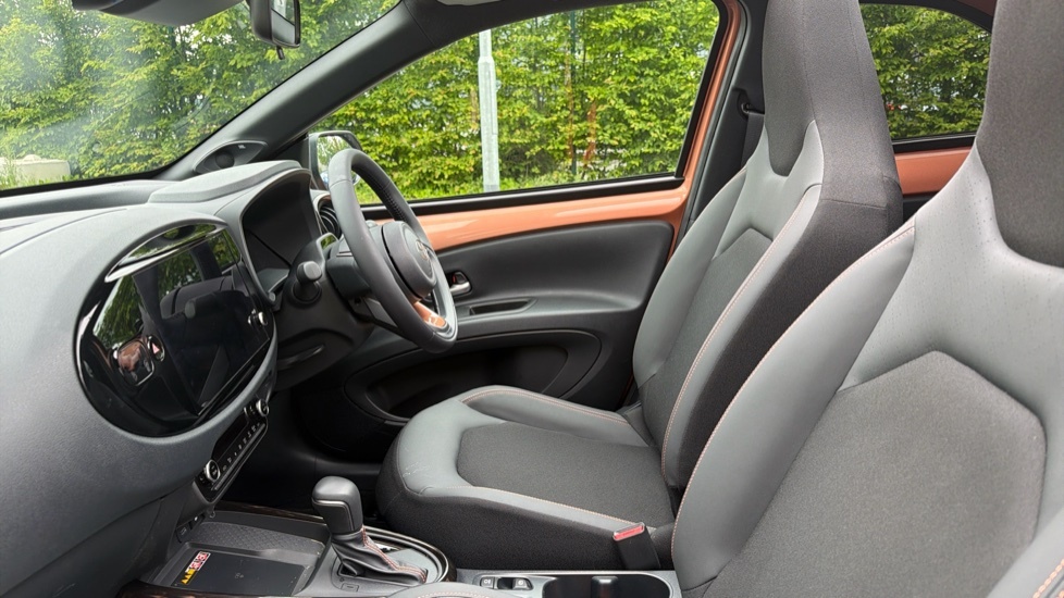 Toyota Aygo X 1.5H Excel Cvt Euro 6 Ss EN75GWF Orange #5