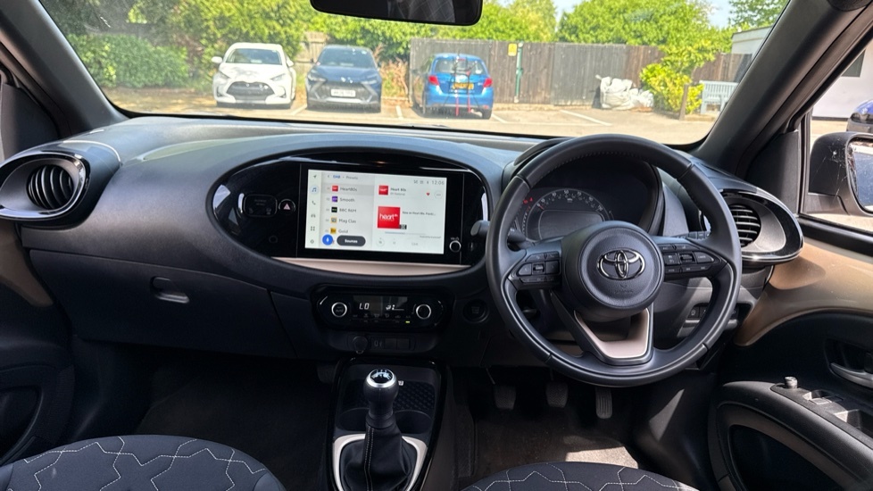 Toyota Aygo X 1.0 Vvt-i Exclusive Hatchback Eu AJ24FRK Beige #6