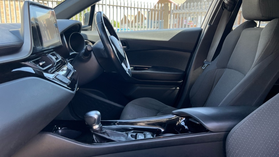 Toyota C-Hr 1.8 Vvt-h Dynamic Cvt Euro 6 Ss KP68GYZ Grey #5