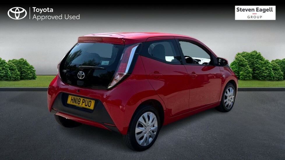 Toyota Aygo 1.0 Vvt-i X-play Hatchback Euro HN18PUO Red #2