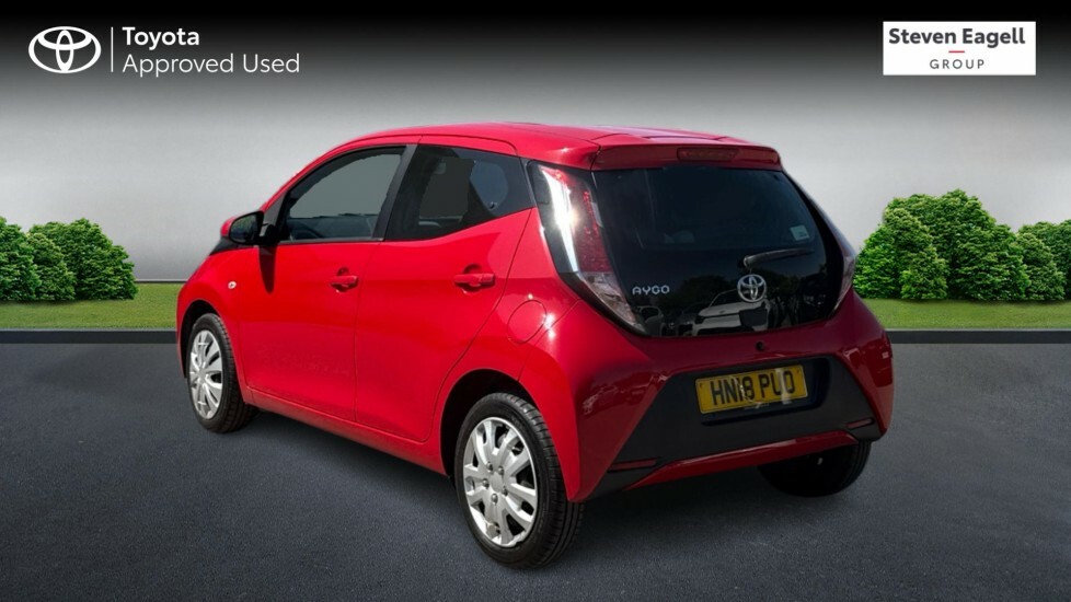 Toyota Aygo 1.0 Vvt-i X-play Hatchback Euro HN18PUO Red #4