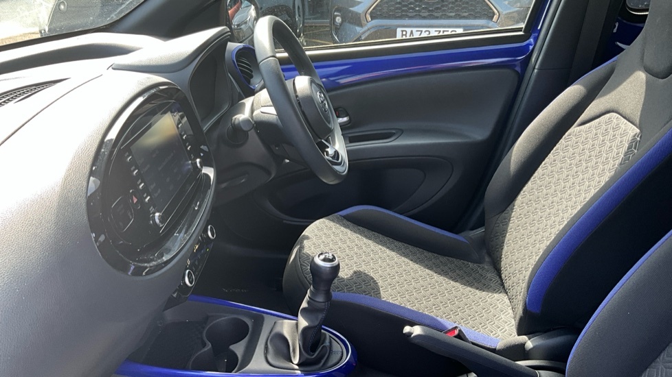 Toyota Aygo X 1.0 Vvt-i Edge Euro 6 Ss VE73AHU Blue #5
