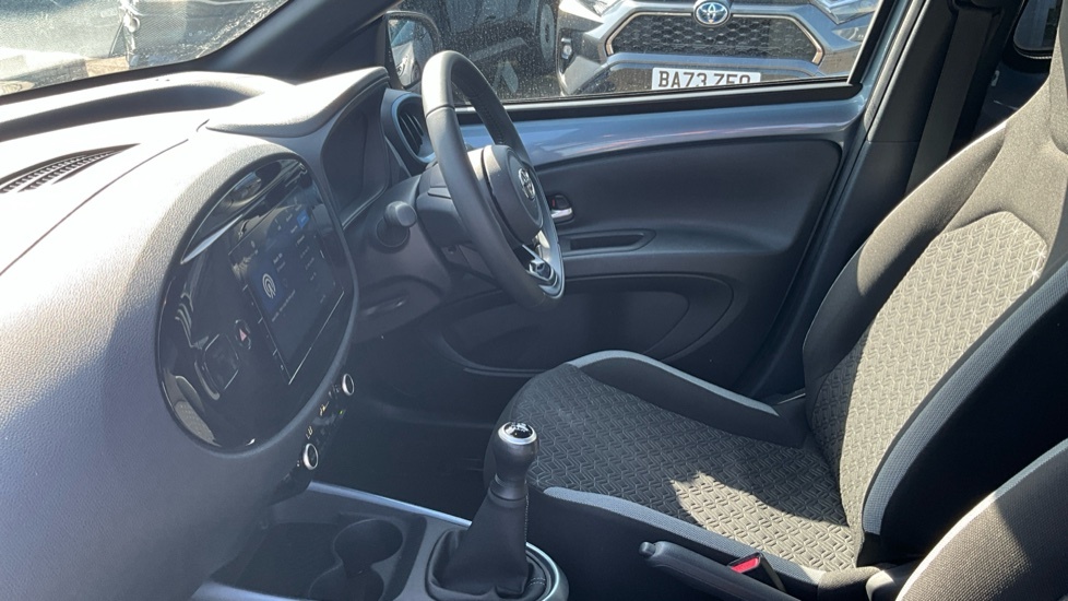 Toyota Aygo X 1.0 Vvt-i Edge Euro 6 Ss VK74HPU Grey #5
