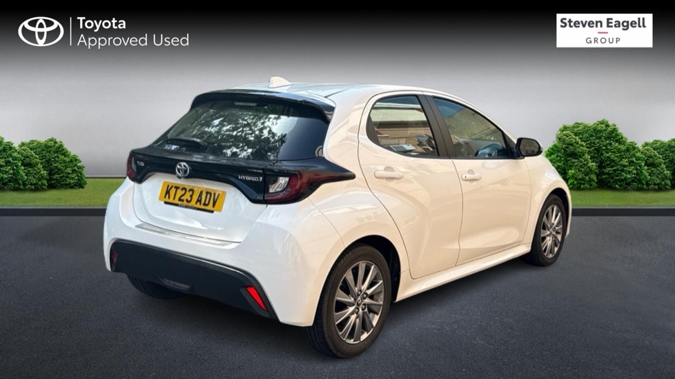 Toyota Yaris 1.5 Vvt-h Icon Hatchback Hybrid E-cvt E KT23ADV White #2