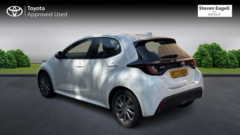 Toyota Yaris 1.5 Vvt-h Icon Hatchback Hybrid E-cvt E KT23ADV White #4
