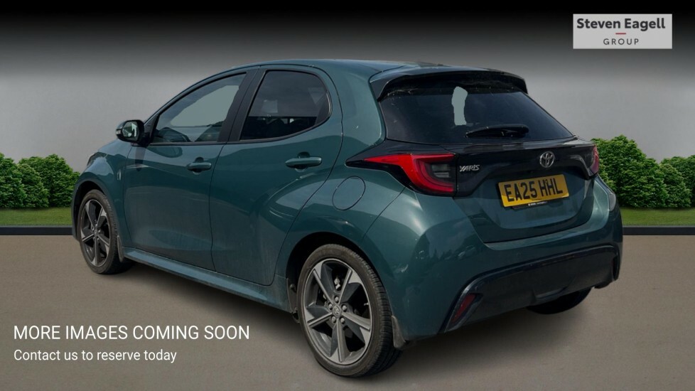 Toyota Yaris 1.5 Vvt-h Excel Hatchback Hybrid E-cvt EA25HHL Green #2