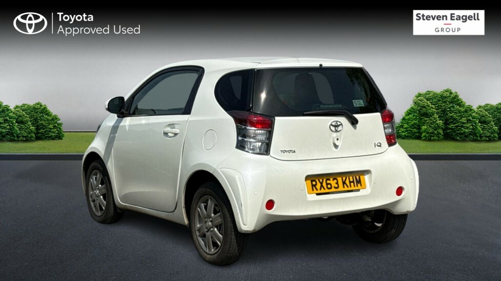 Toyota IQ 1.0 Vvt-i 2 Multidrive Euro 5 White #4