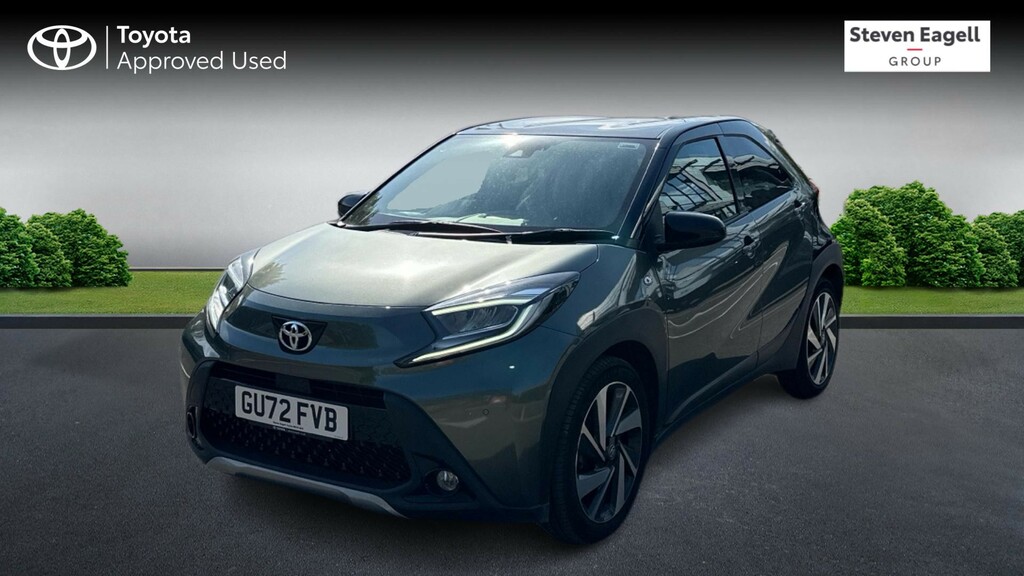 Toyota Aygo X 1.0 Vvt-i Exclusive Hatchback X-shift E GU72FVB Green #3