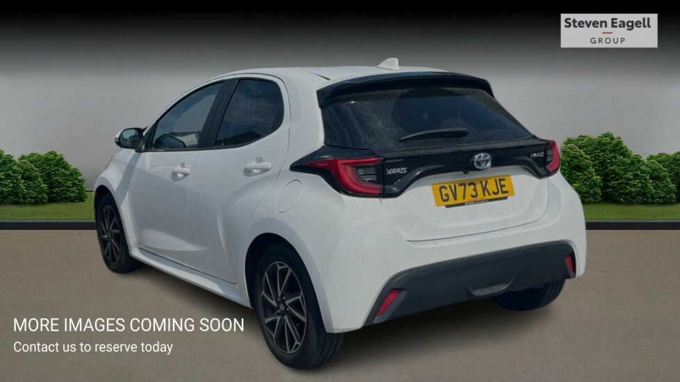 Toyota Yaris 1.5 Vvt-h Design E-cvt Euro 6 Ss GV73KJE White #2