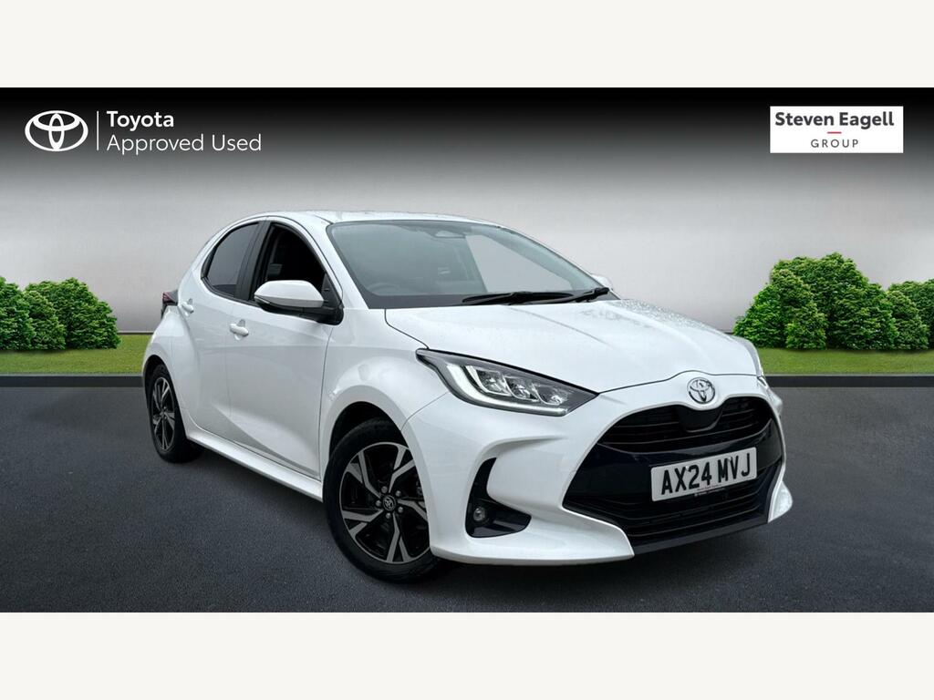 Toyota Yaris 1.5 Vvt-h Design E-cvt Euro 6 Ss AX24MVJ White #2