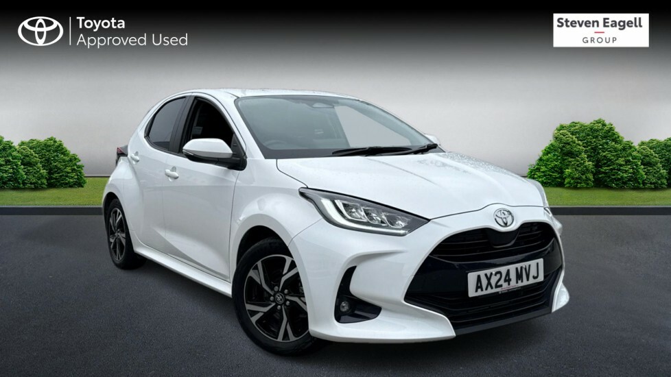 Toyota Yaris 1.5 Vvt-h Design E-cvt Euro 6 Ss White