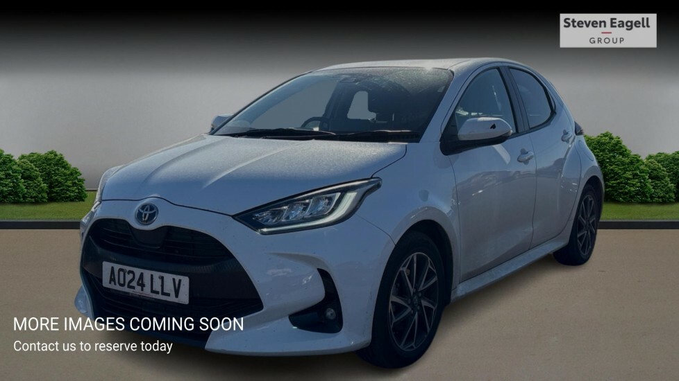 Toyota Yaris 1.5 Vvt-h Design E-cvt Euro 6 Ss AO24LLV White #3