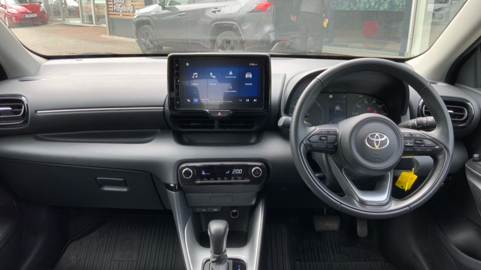 Toyota Yaris 1.5 Vvt-h Icon E-cvt Euro 6 Ss OV74YEJ White #6
