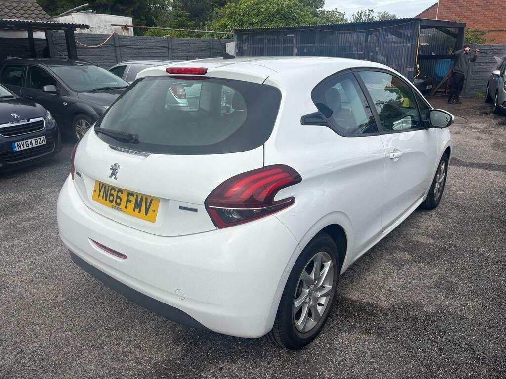 Peugeot 208 1.0 Puretech Active Euro 6 YN66FMV White #6
