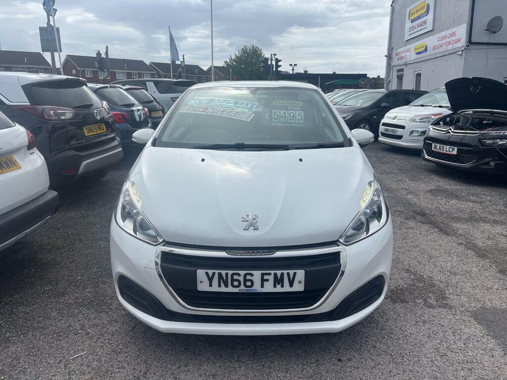 Peugeot 208 1.0 Puretech Active Euro 6 YN66FMV White #2