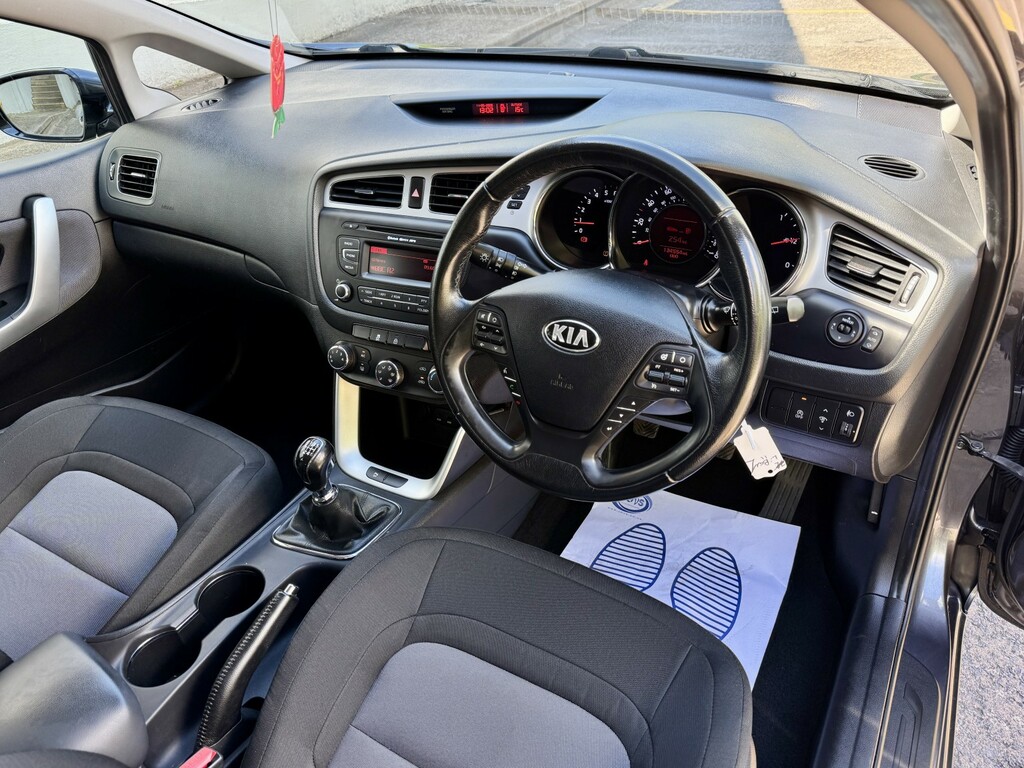 Kia Ceed Estate 1.6 Crdi Ecodynamics 2 201515 HG15LKL Silver #5