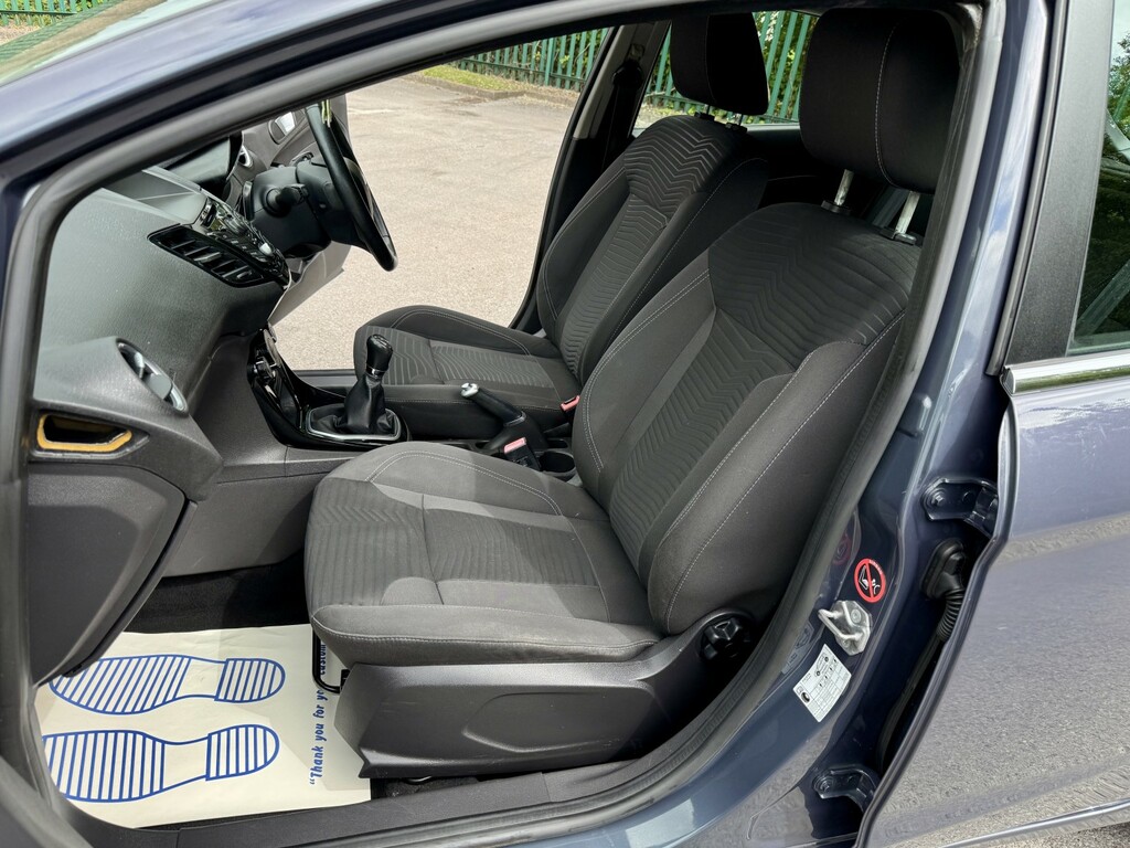 Ford Fiesta Hatchback 1.25 Zetec 201414 YS14FLC Grey #6