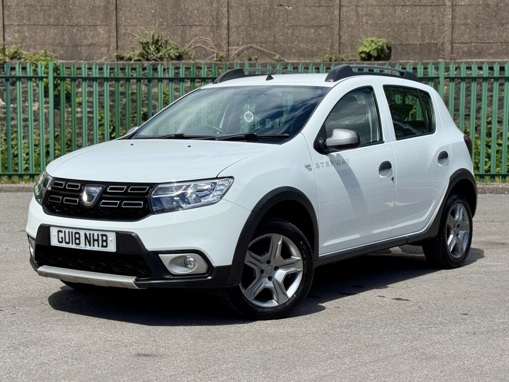 Dacia Sandero Stepway Hatchback 0.9 Stepway Laureate Tce 90 201818 GU18NHB White #3