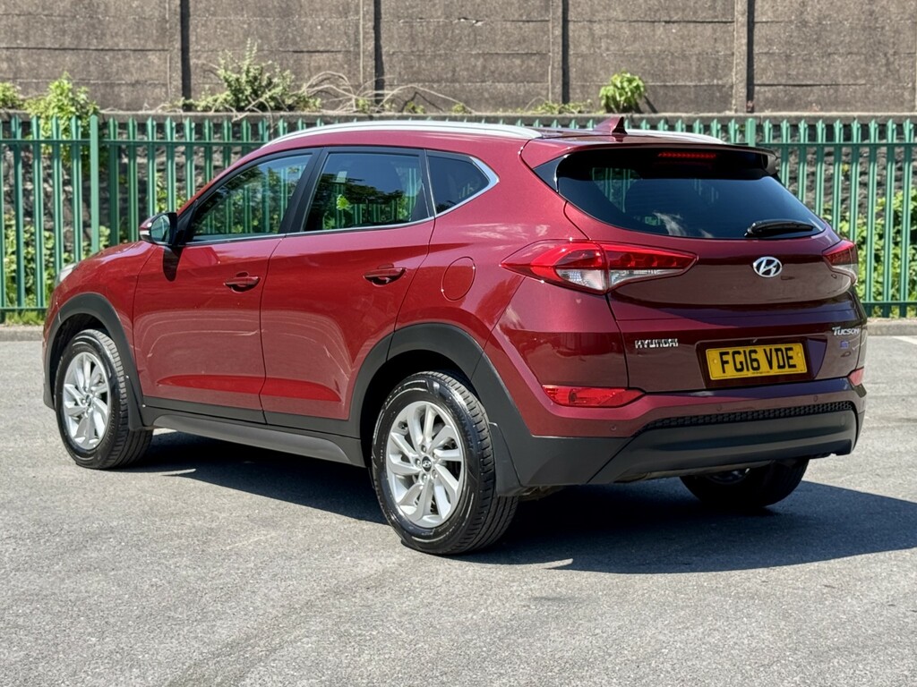 Hyundai Tucson Suv 1.7 Tucson Prem 1.7 D 116Ps Bd 201616 FG16VDE Red #2