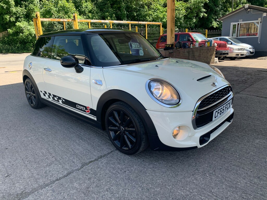 Mini Hatch Cooper S White