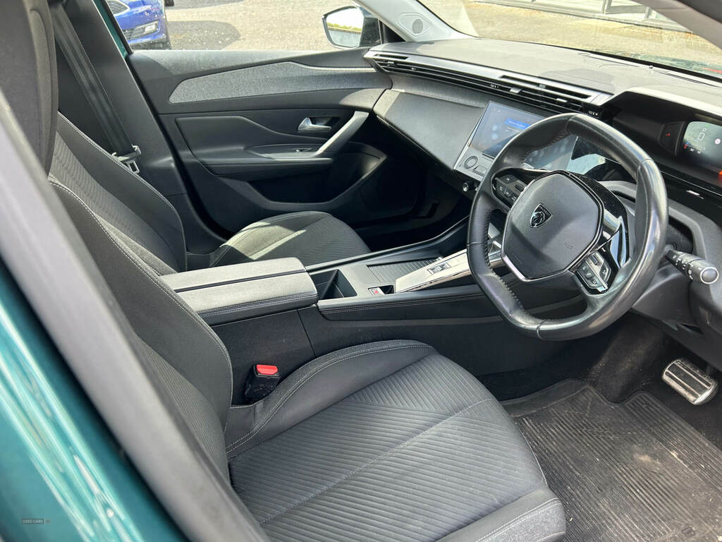 Peugeot 308 1.5 Bluehdi Active Premium Eat8 CVZ7026 Blue #2