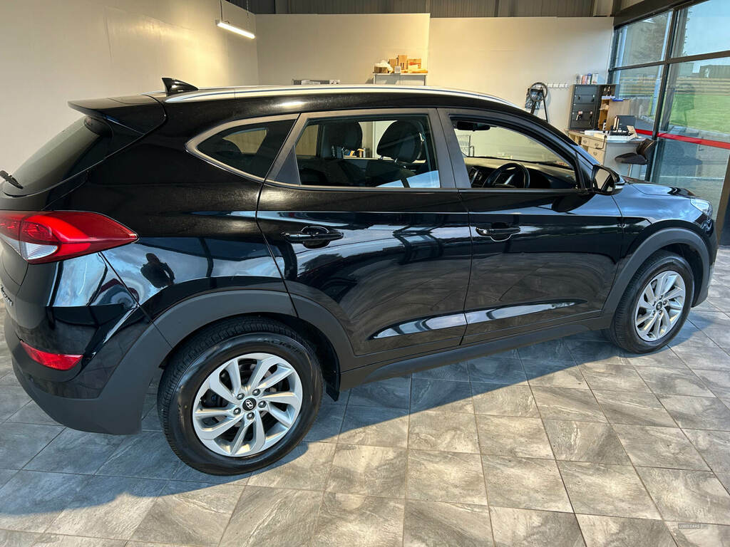 Hyundai Tucson 1.7 Crdi Blue Drive Se 2Wd Dct EA67NMF Black #6