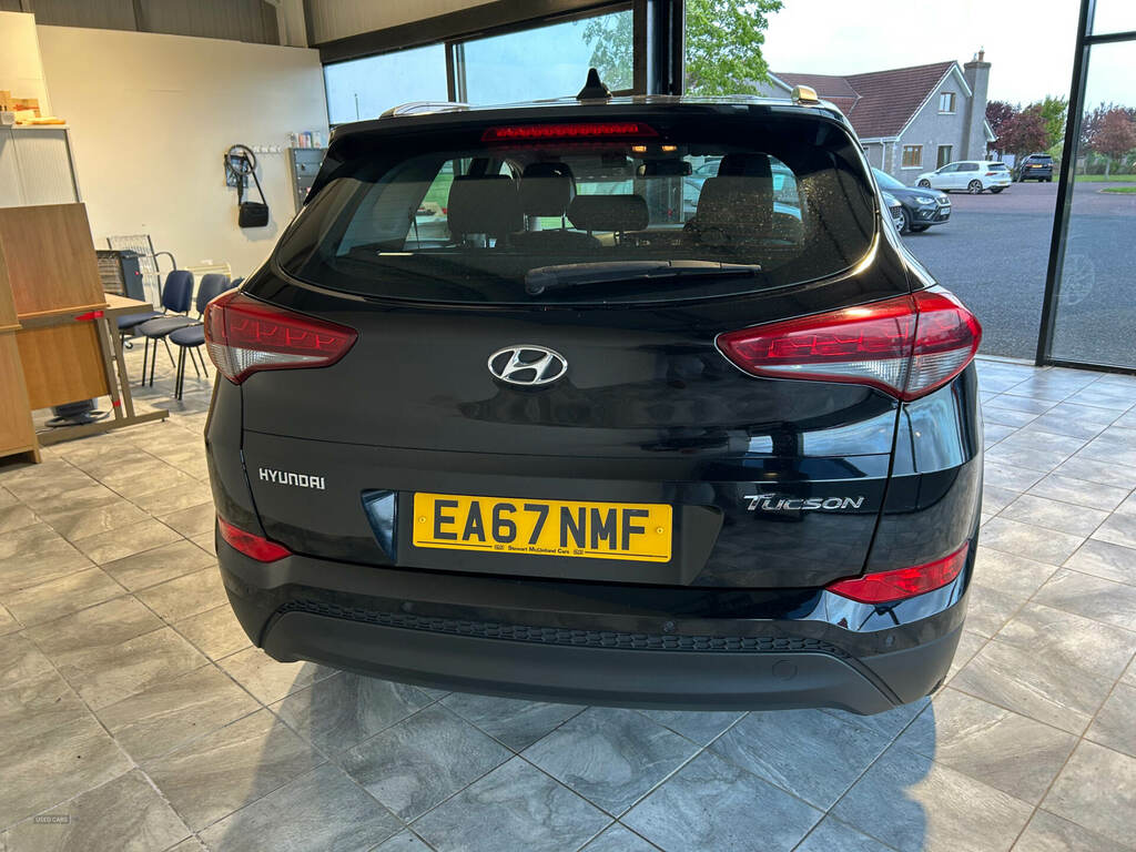 Hyundai Tucson 1.7 Crdi Blue Drive Se 2Wd Dct EA67NMF Black #4
