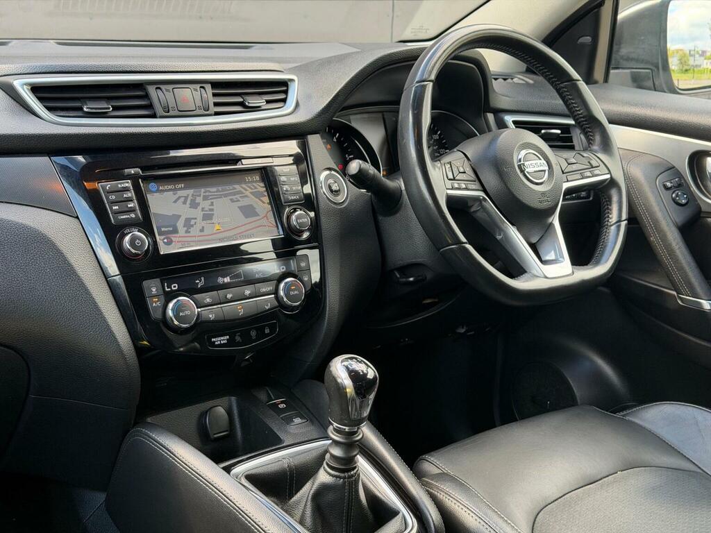 Nissan Qashqai Suv 1.5 Dci Tekna Euro 6 Ss 201767 GK67UAA Grey #2