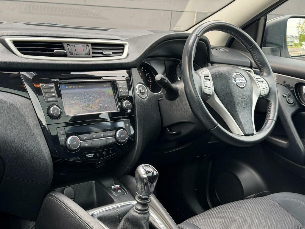 Nissan Qashqai Suv 1.2 Dig-t N-tec 2Wd Euro 6 Ss 201515 YB15UVZ White #2