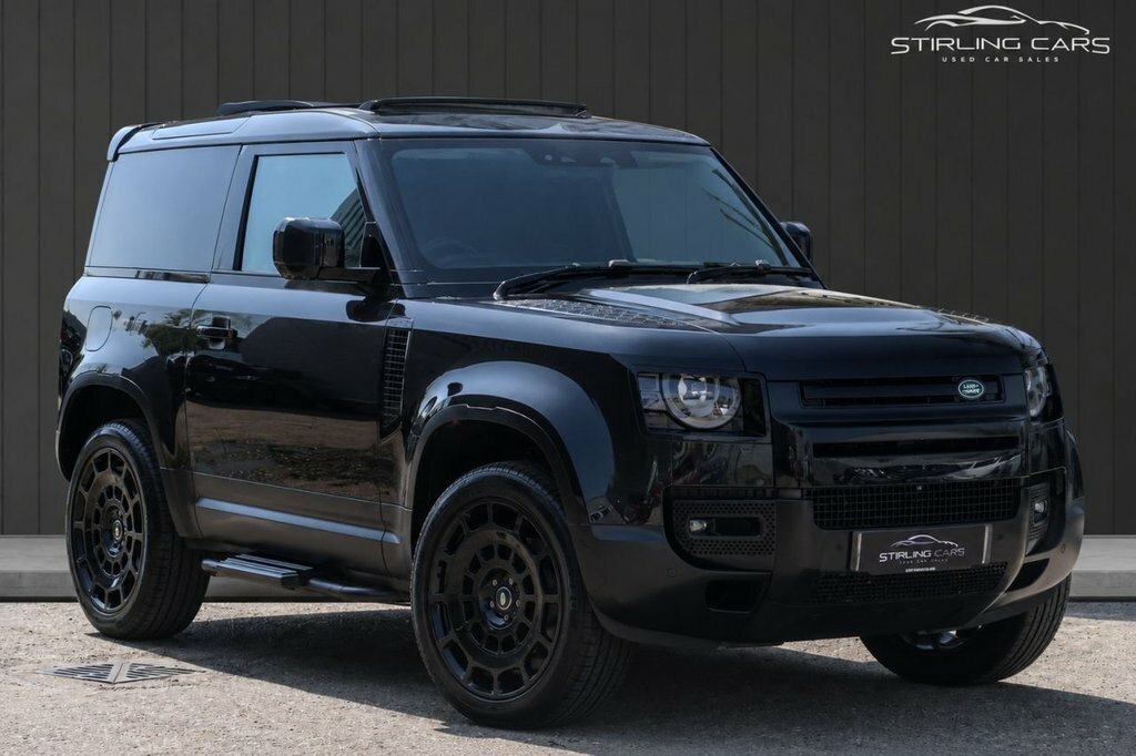 Land Rover Defender 3L Hse YR22DYT Black #5