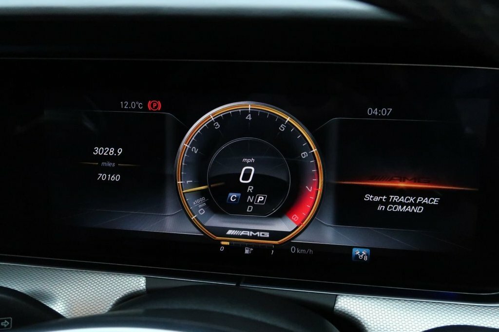 Mercedes-Benz E Class 4L Amg S LY19MHL Black #5