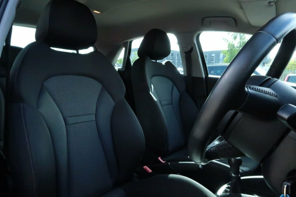 Audi A1 1.4L Sport Black #4