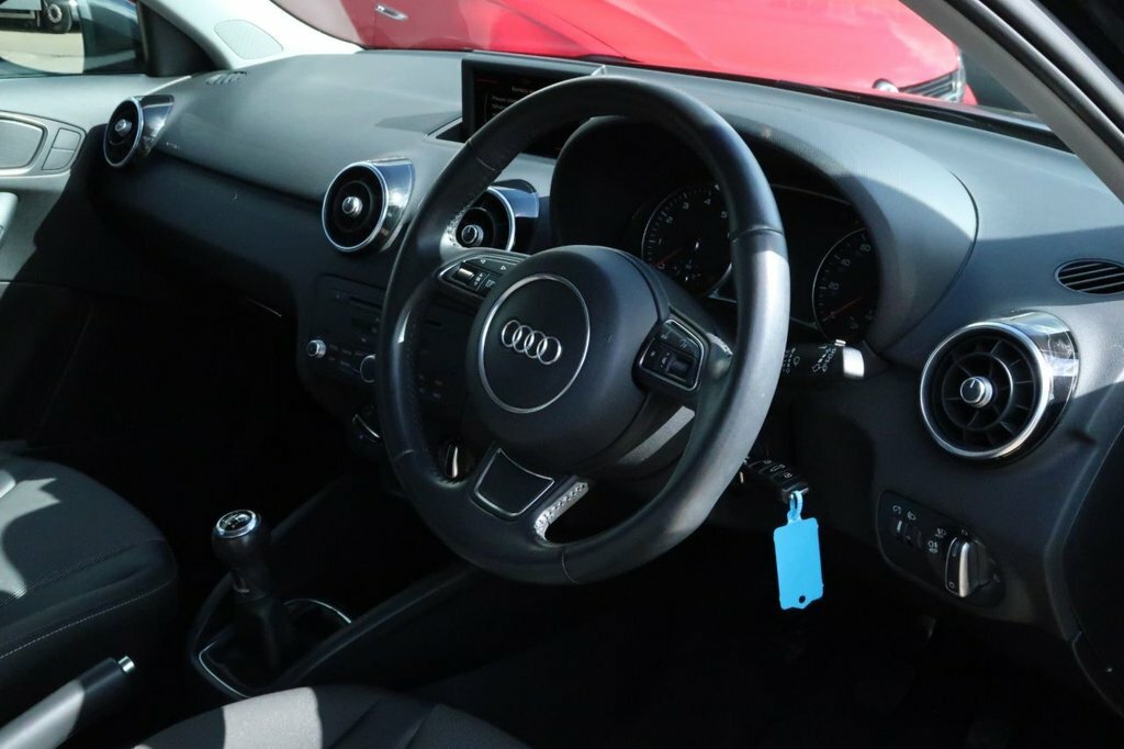 Audi A1 1.4L Sport Black #3