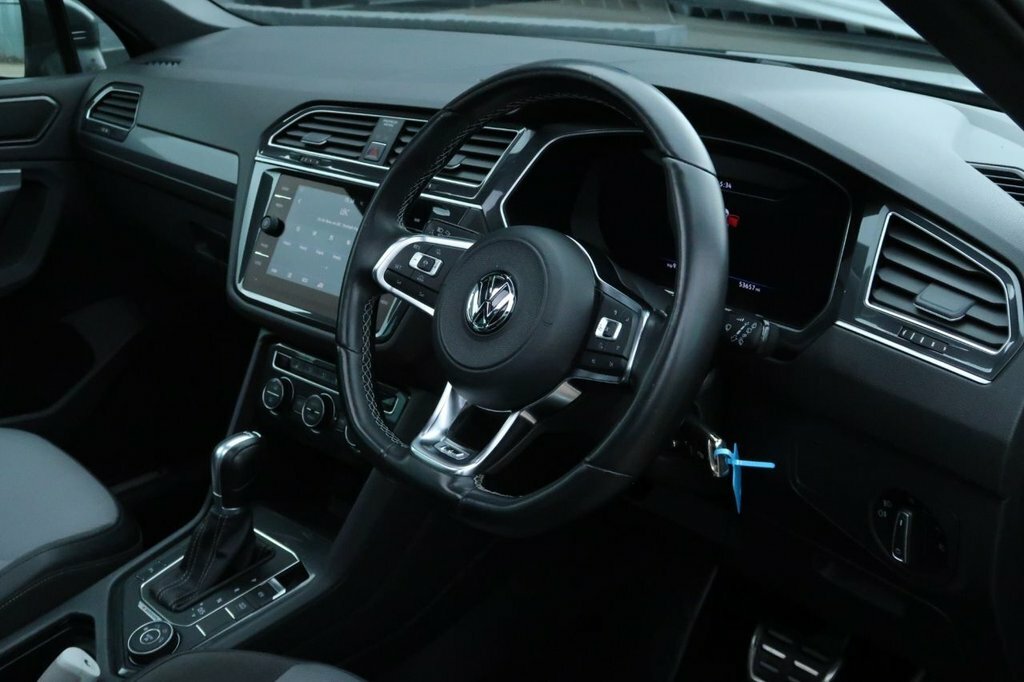 Volkswagen Tiguan 2L R-line HF18FCP Grey #3