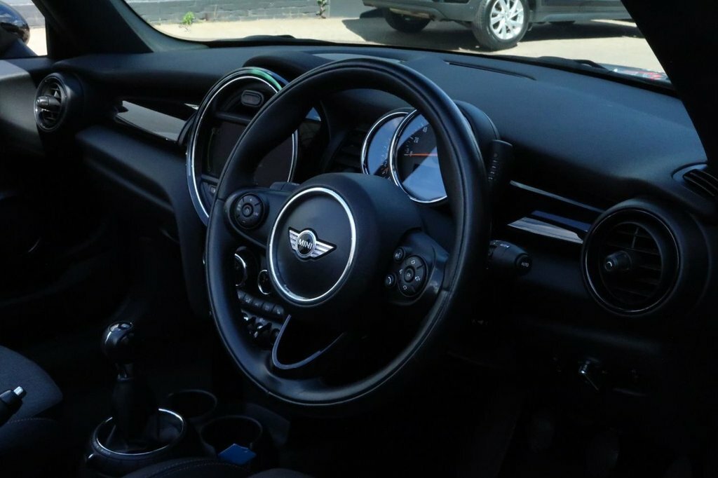 Mini Convertible 1.5L Cooper YG16YMH White #3