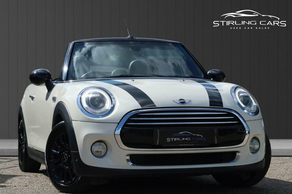 Mini Convertible 1.5L Cooper White