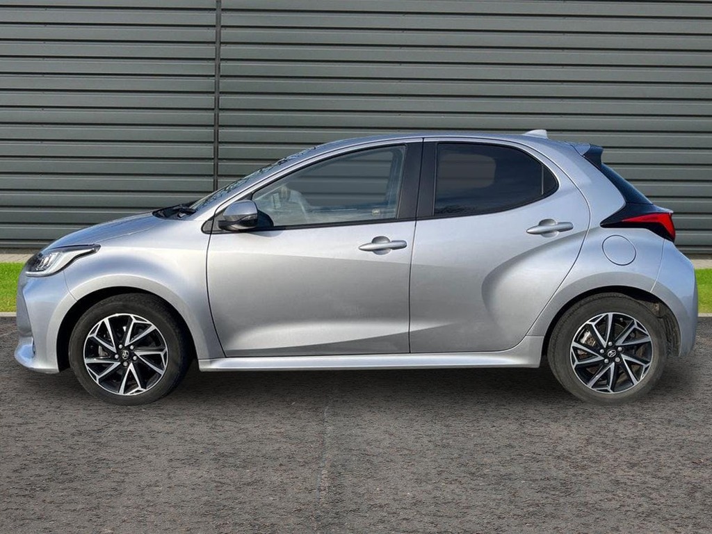Toyota Yaris 1.5 Vvt-h Design Hatchback Hybrid E Cvt AP72FWK Silver #6