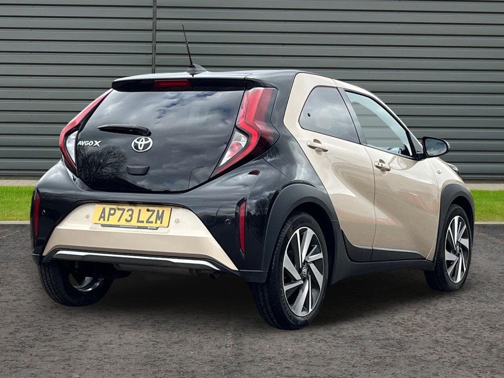 Toyota Aygo X 1.0 Vvt I Exclusive Hatchback X Shift AP73LZM Beige #3