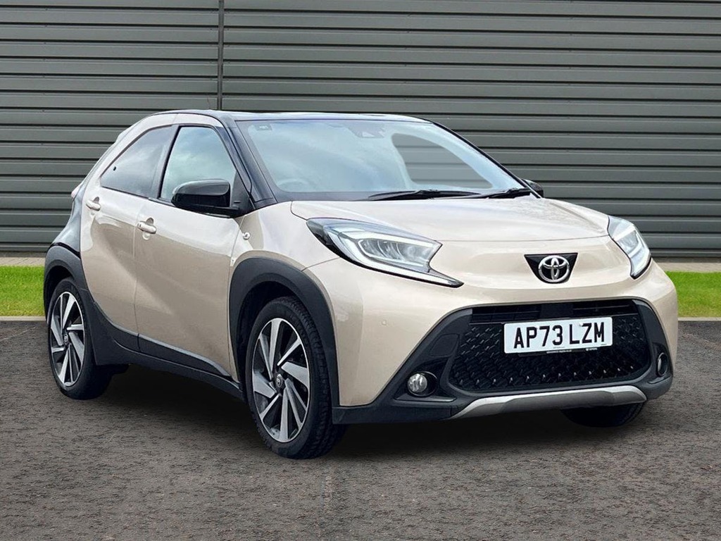 Toyota Aygo X 1.0 Vvt I Exclusive Hatchback X Shift Beige