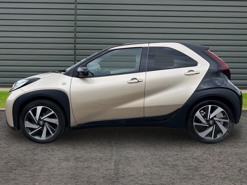 Toyota Aygo X 1.0 Vvt I Exclusive Hatchback X Shift AP73LZM Beige #6