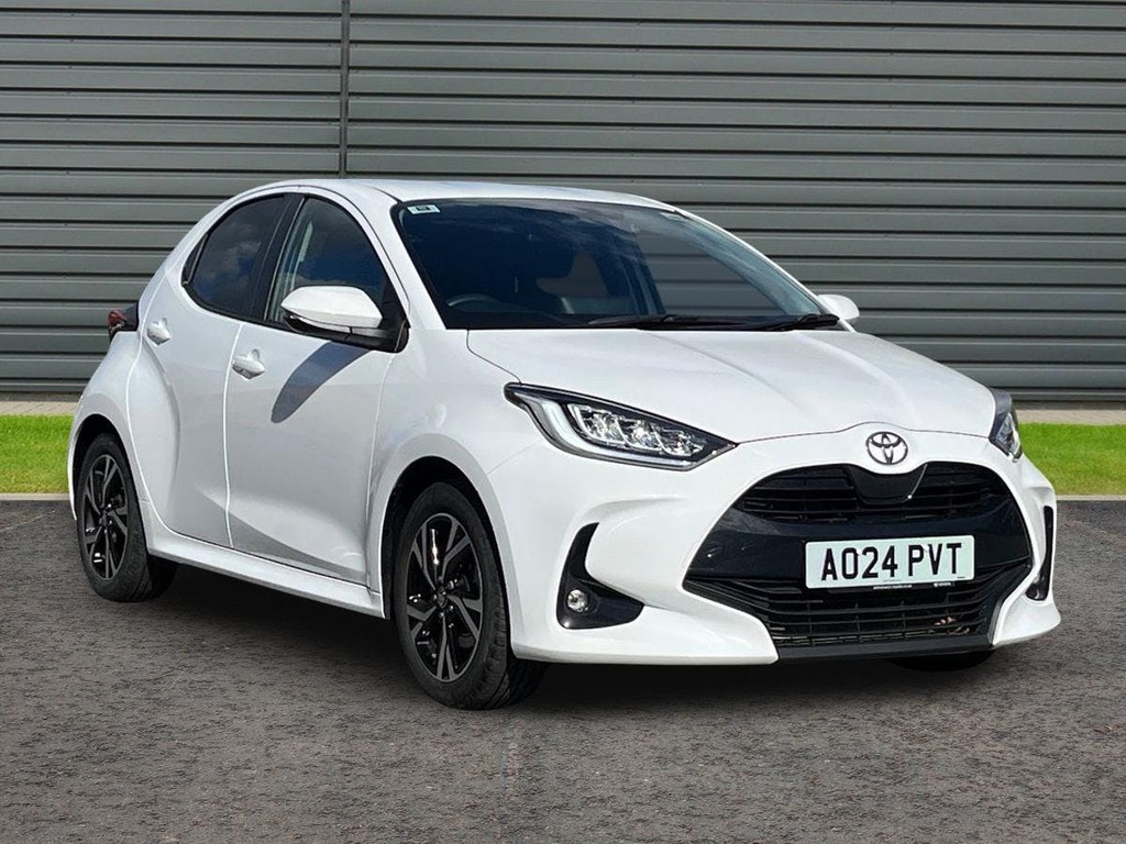 Toyota Yaris 1.5 Vvt-h Design Hatchback Hybrid E Cvt White