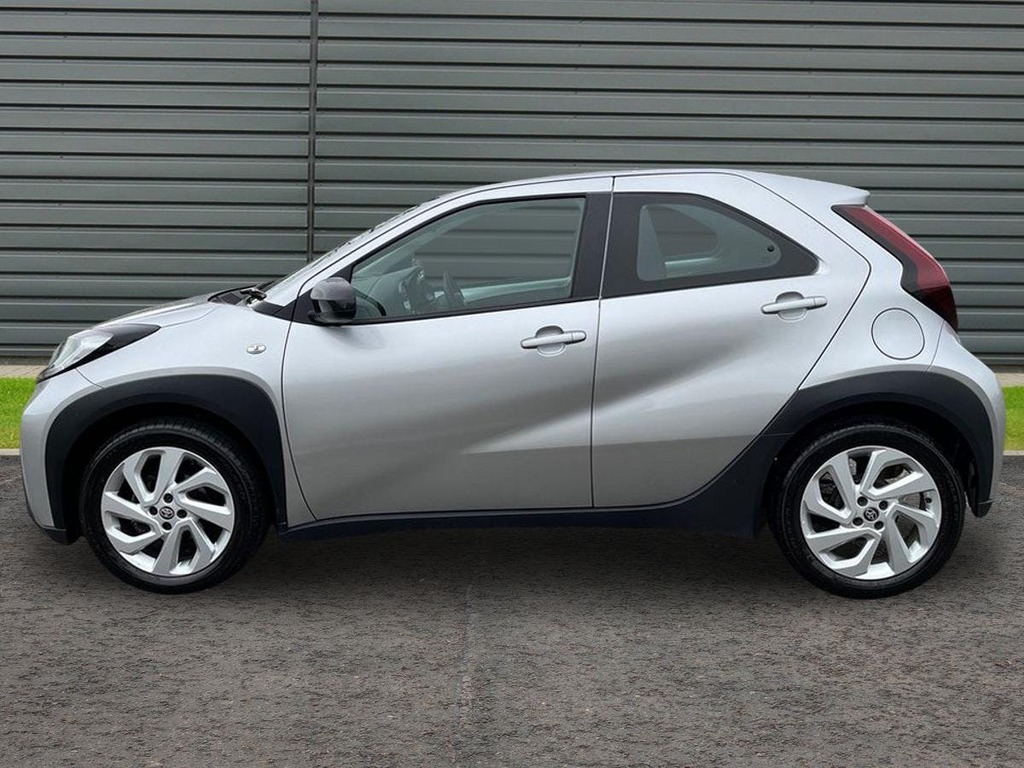 Toyota Aygo X 1.0 Vvt I Pure Hatchback AO23LRJ Silver #6
