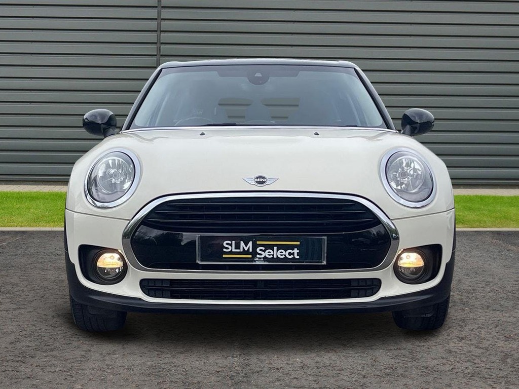 Mini Clubman 1.5 Cooper Estate 6Dr White #2