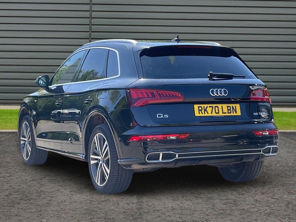 Audi Q5 2.0 2.0 Tfsie 55 S Line Competition Suv RK70LBN Black #6