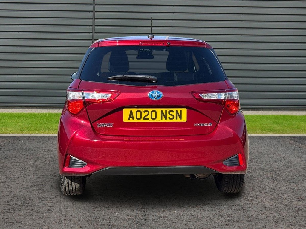 Toyota Yaris 1.5 Vvt-h Y20 Bi Tone Hatchback Hybrid Red #4