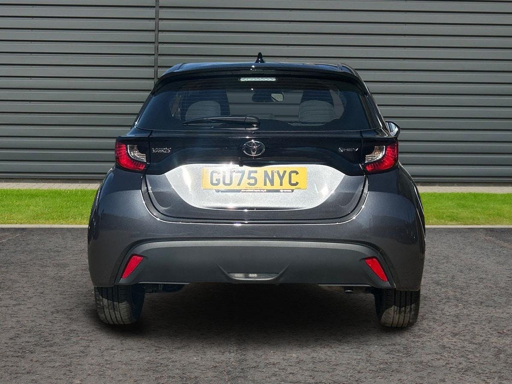 Toyota Yaris 1.5 Vvt-h Icon Hatchback Hybrid E Cvt Grey #4