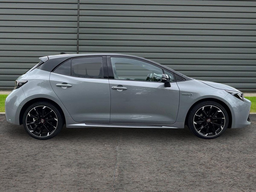 Toyota Corolla 1.8 Vvt-h Gr Sport Hatchback Hybrid Cv Black #2